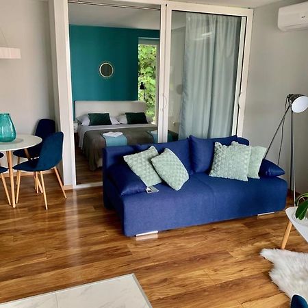 Deluxe Suites Mandic Оміш Екстер'єр фото
