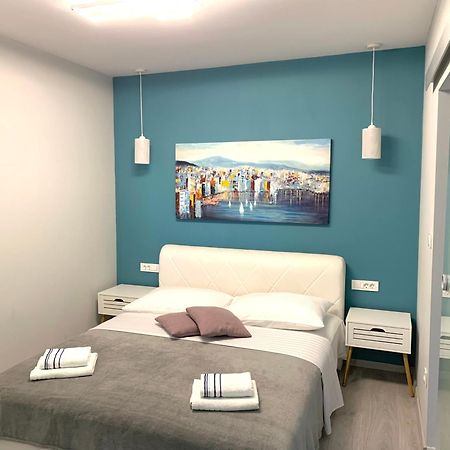 Deluxe Suites Mandic Оміш Екстер'єр фото