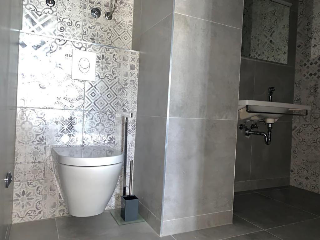 Deluxe Suites Mandic Оміш Екстер'єр фото