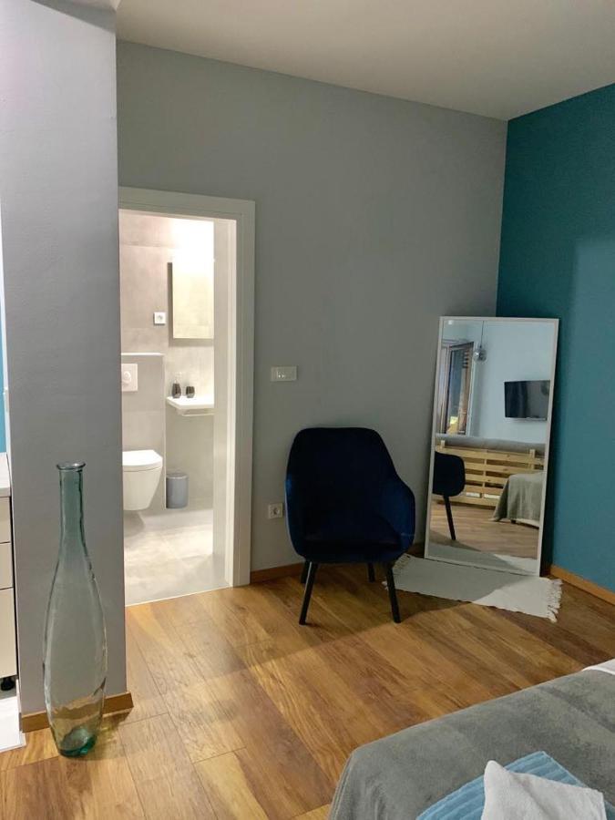 Deluxe Suites Mandic Оміш Екстер'єр фото