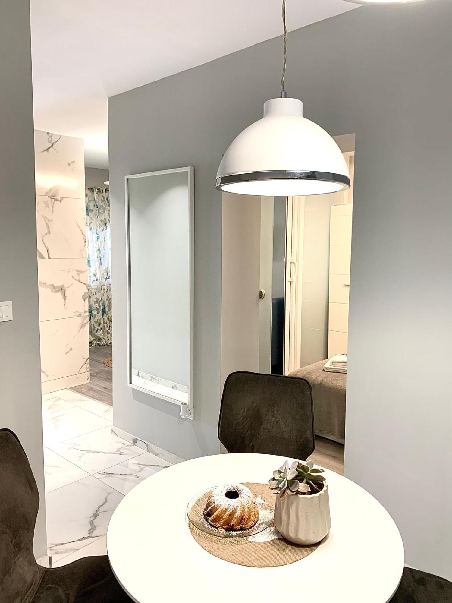Deluxe Suites Mandic Оміш Екстер'єр фото